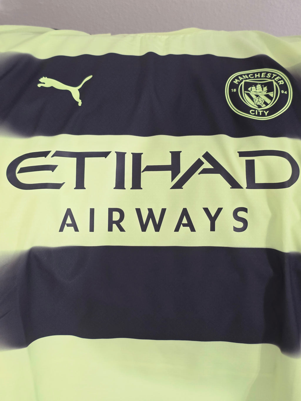 Manchester City 2022-23 Third Jersey Player Issue Haaland 9 (M)