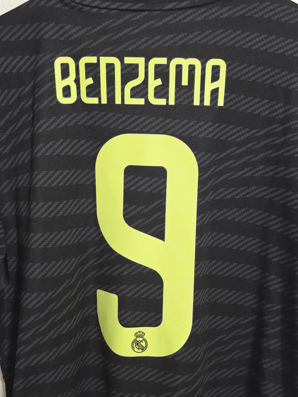Real Madrid 2022-23 Third Jersey Benzema 9 (M)
