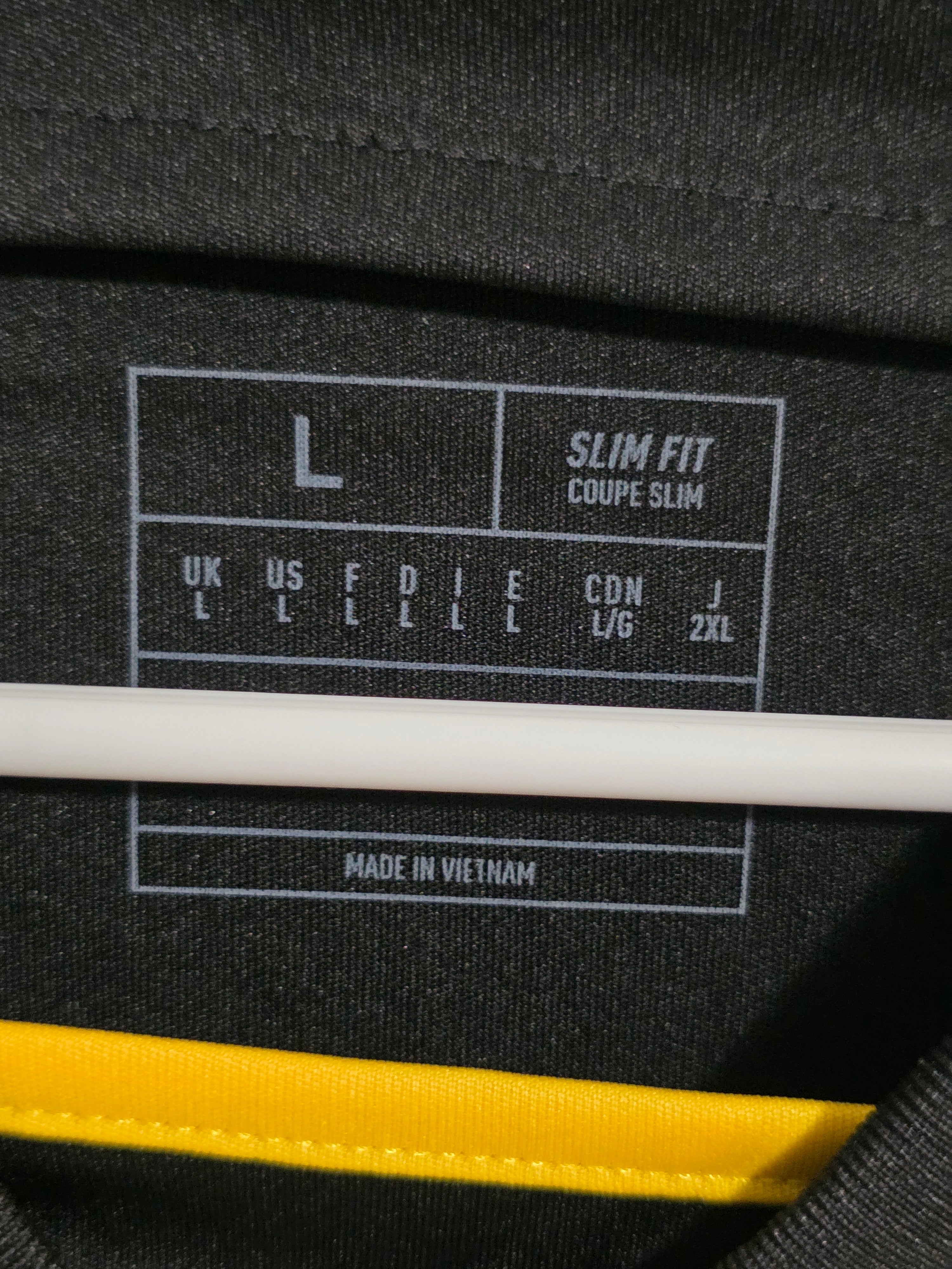 Juventus 2023-24 Home Kit (L)