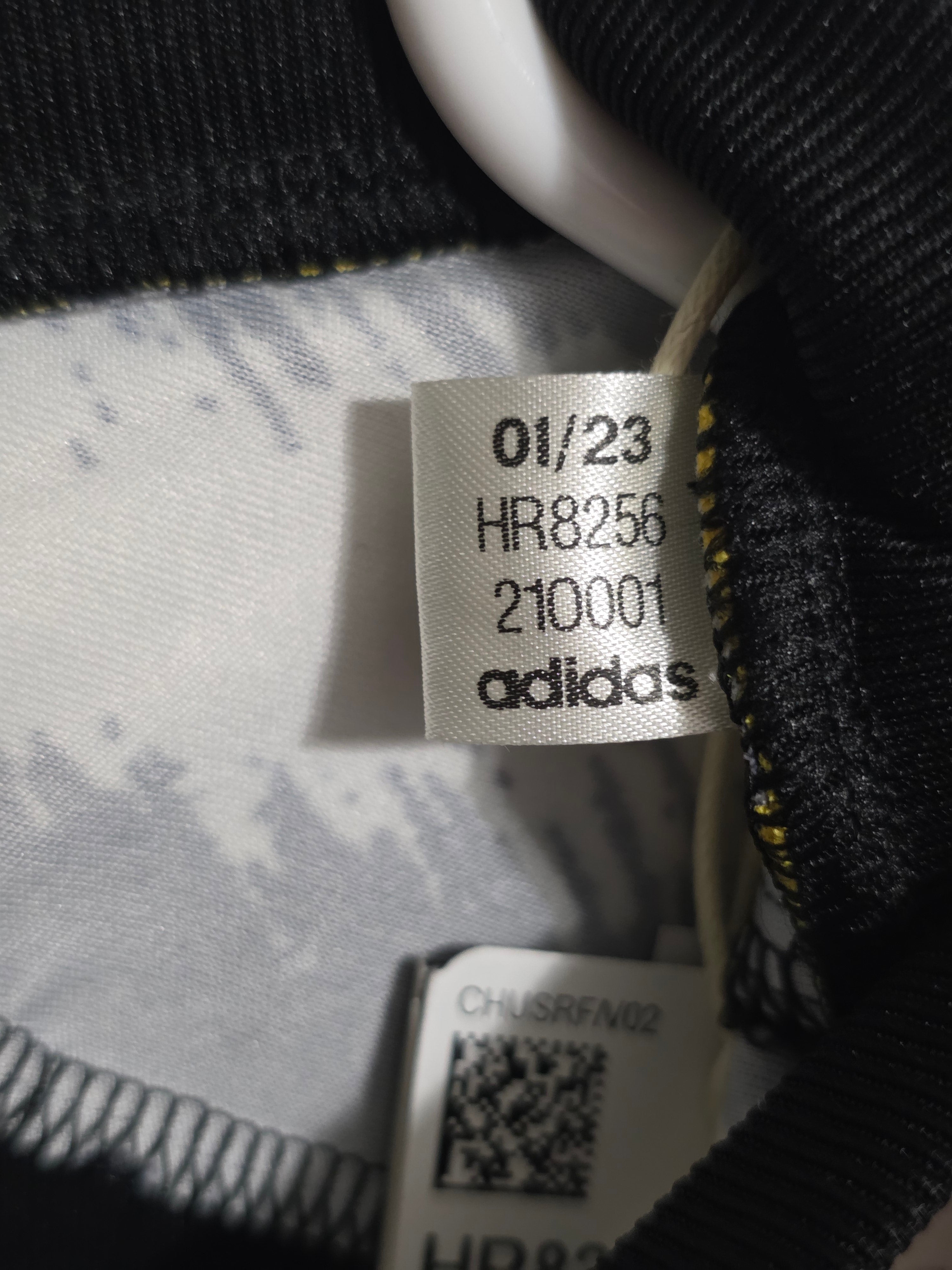 Juventus 2023-24 Home Kit (L)