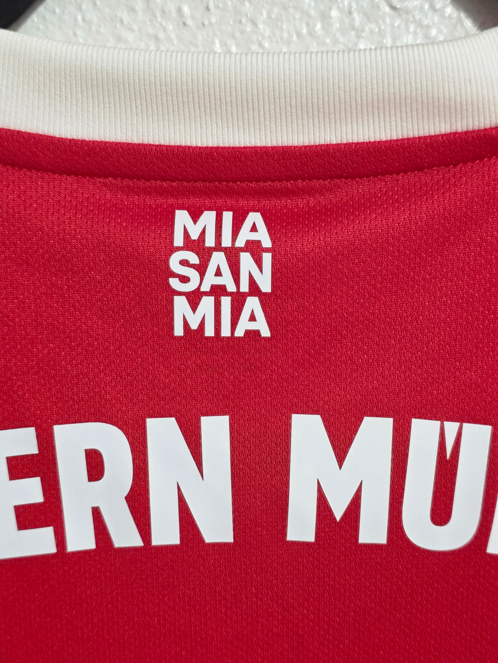 Bayern Munich 2022-23 Home Jersey (M)