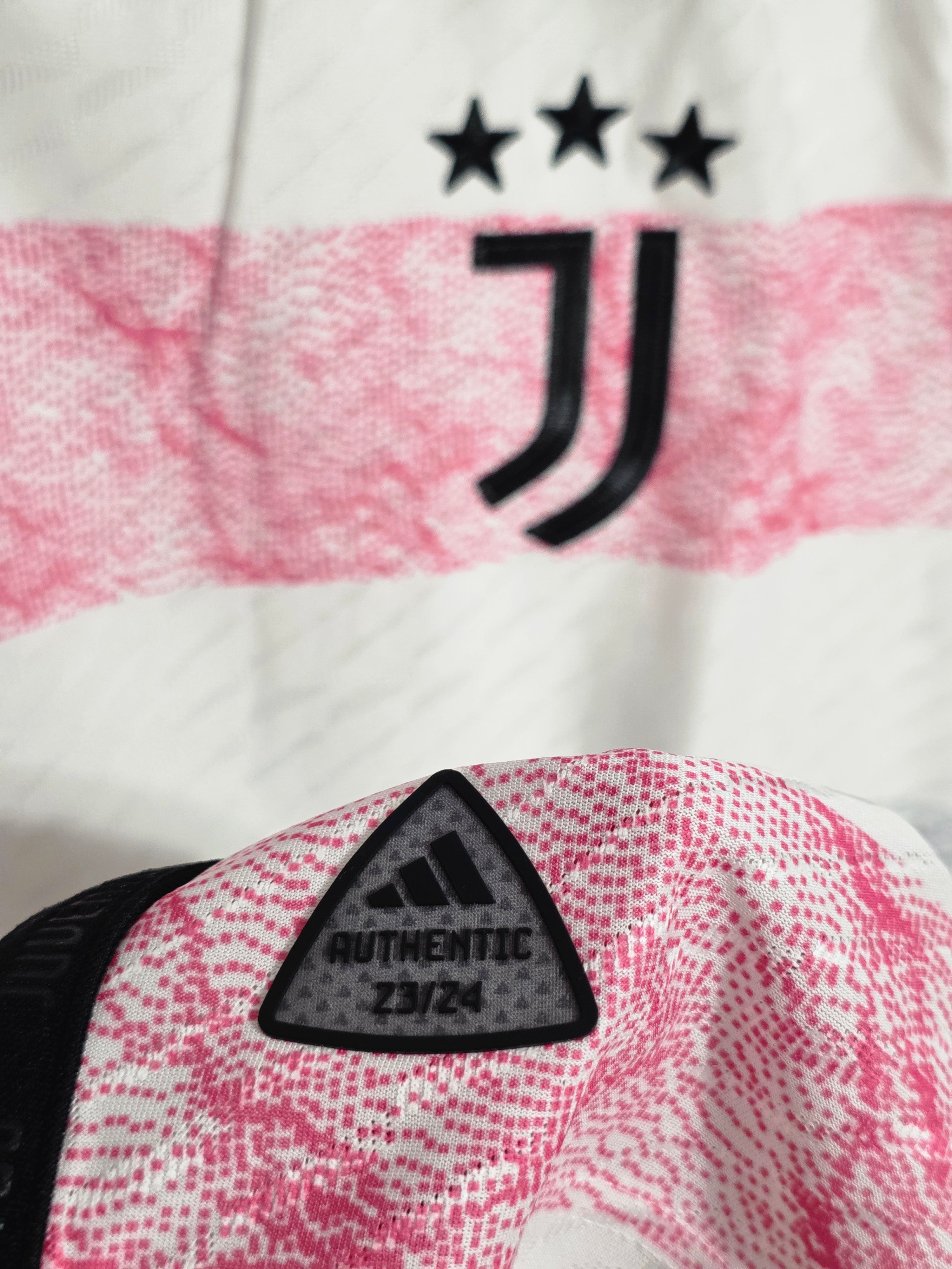 Juventus 2023-24 Away Jersey Player Version (L)