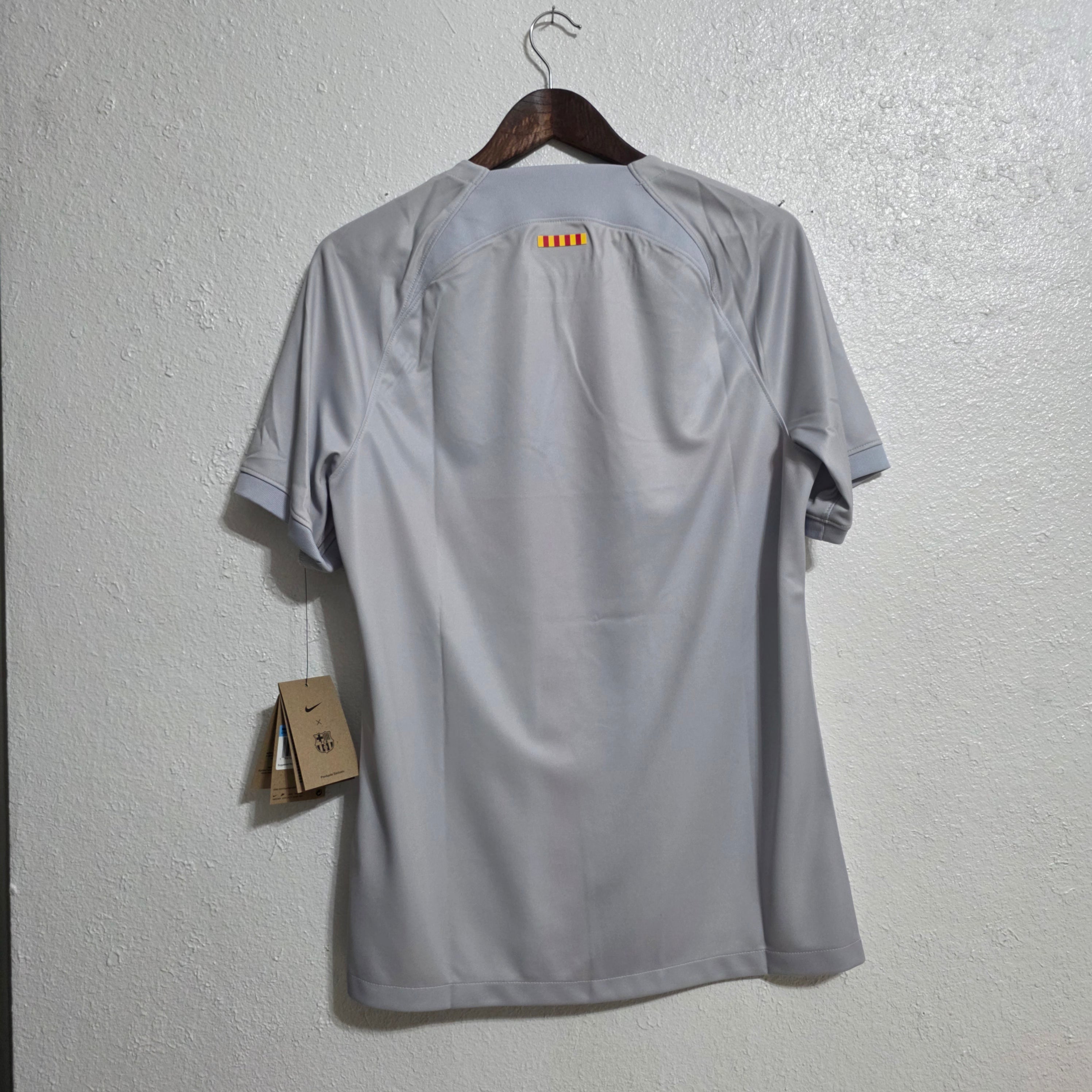 FC Barcelona 2022-23 Third Jersey (M) BNWT