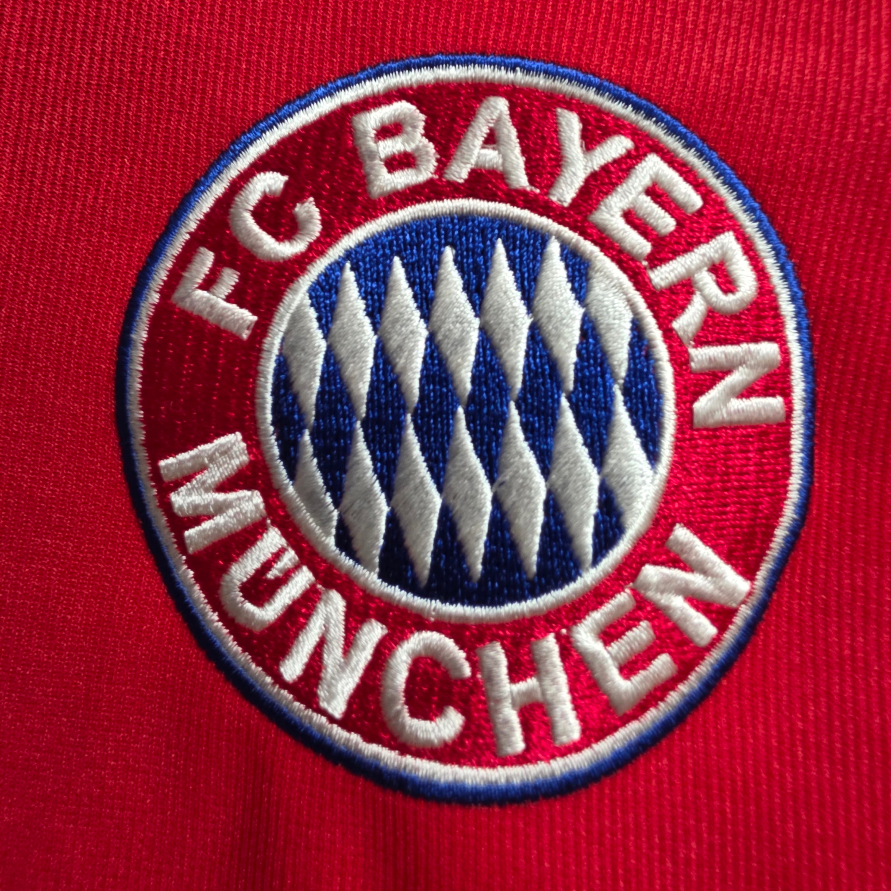 Bayern Munich 2002-03 Home Jersey CL Edition (XXL) BNWT