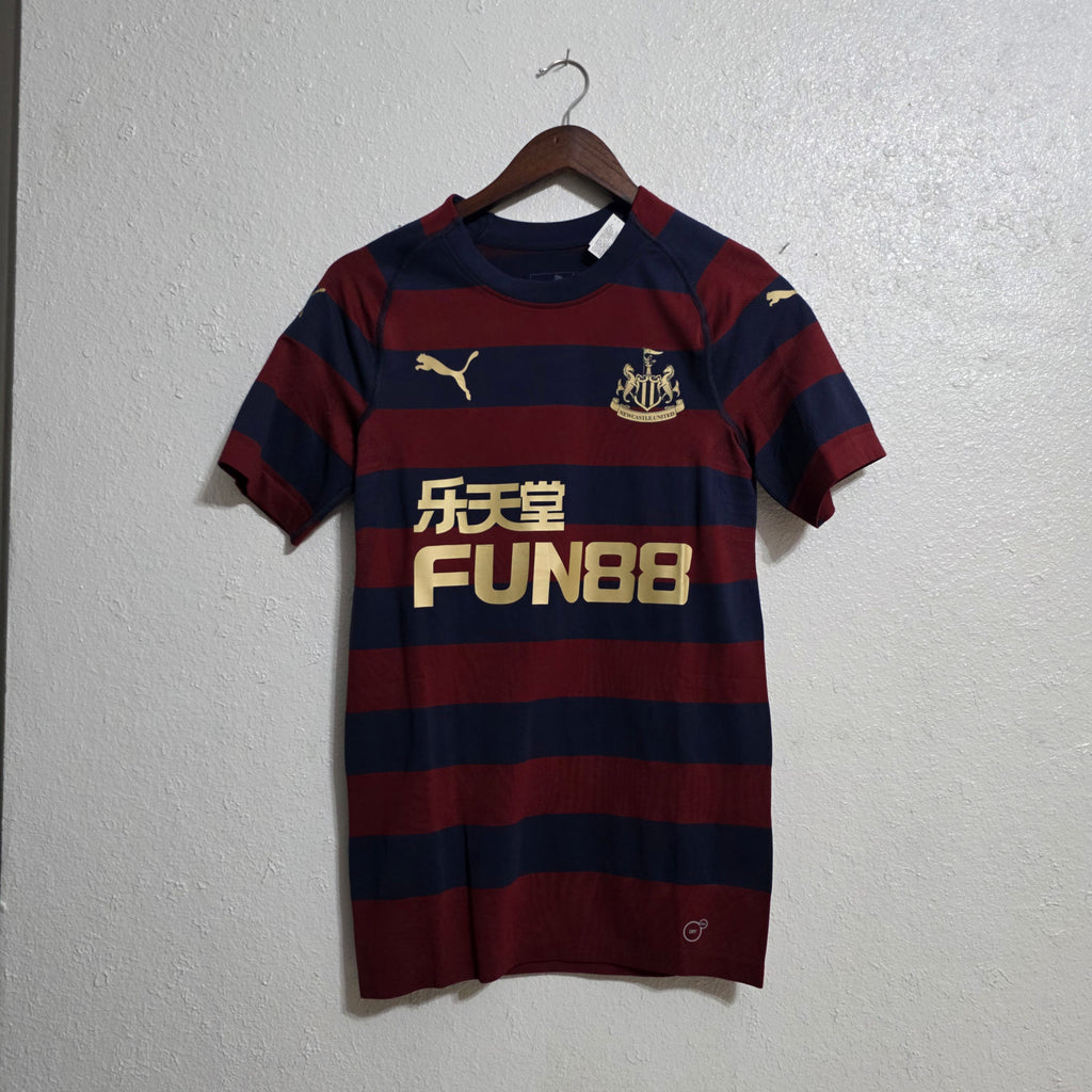 Newcastle 2018-19 Away Jersey Player Edition (M) BNWT