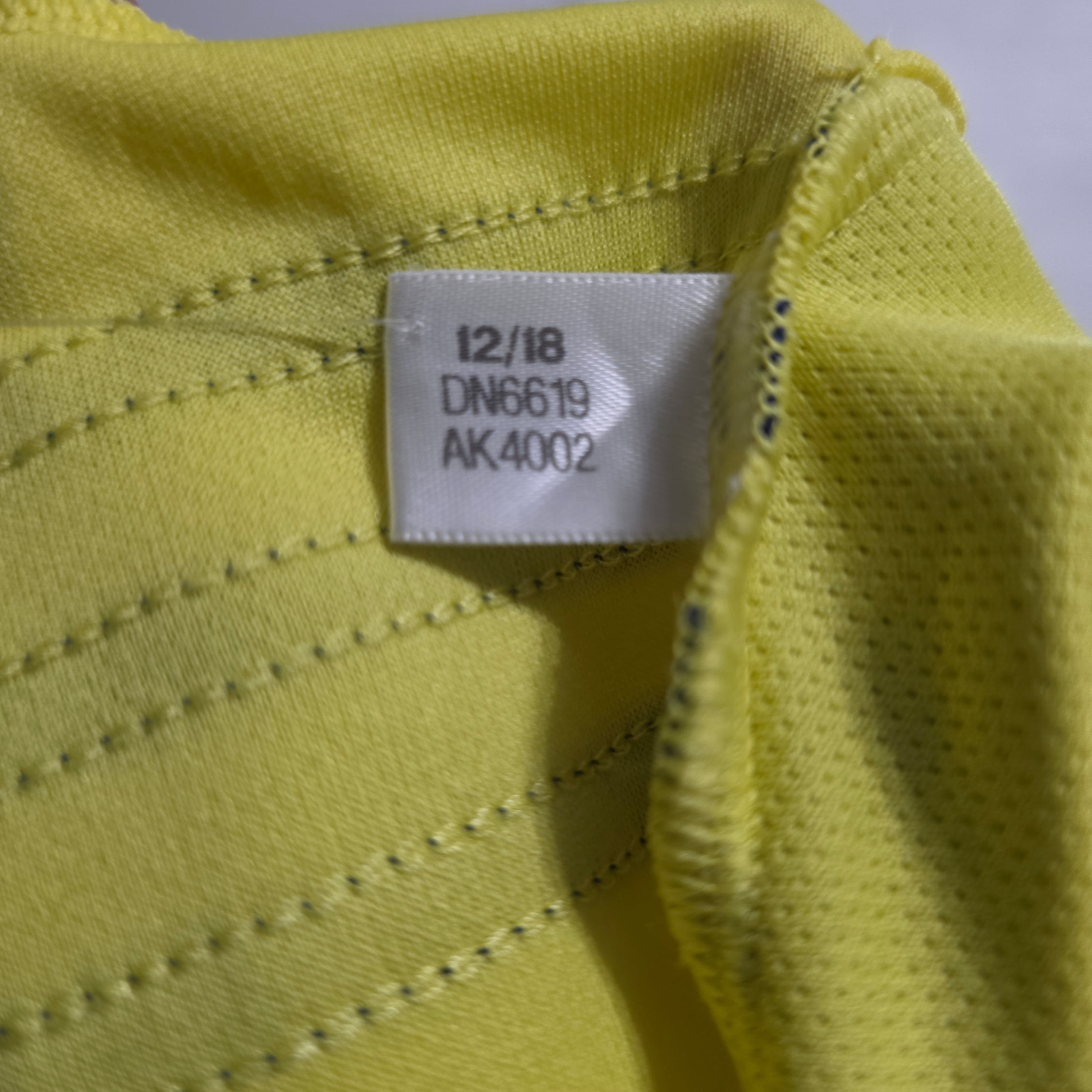 Colombia 2019 Copa America Home Jersey (XL) BNWT