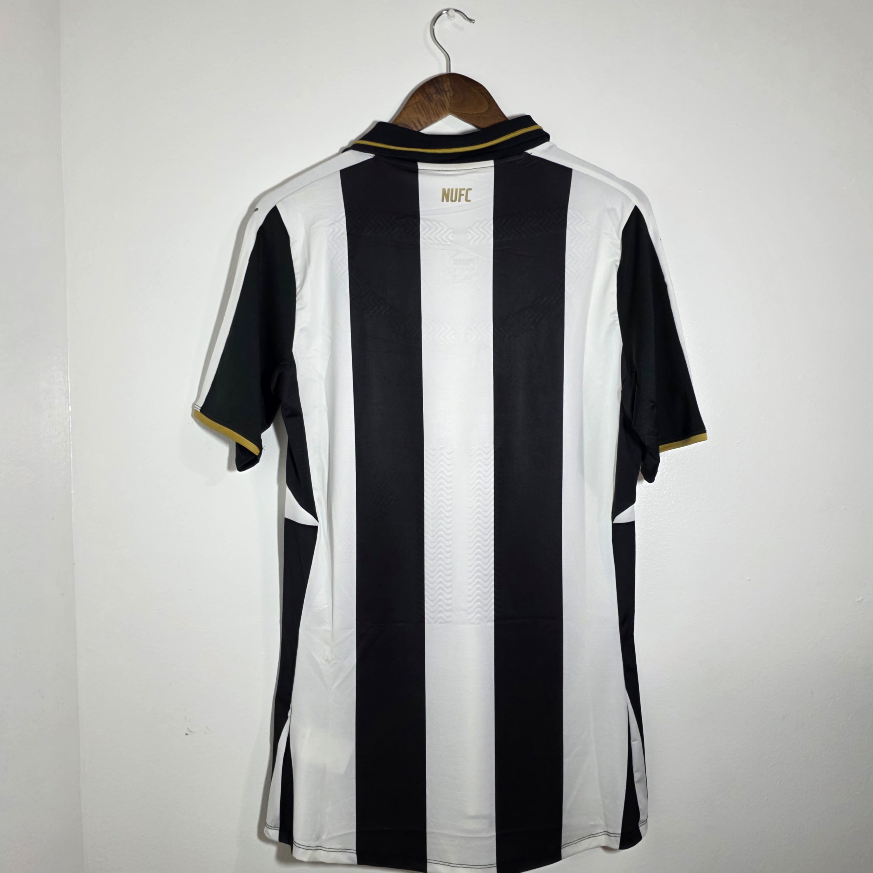 Newcastle 2016-17 Home Jersey Player Version (XL)