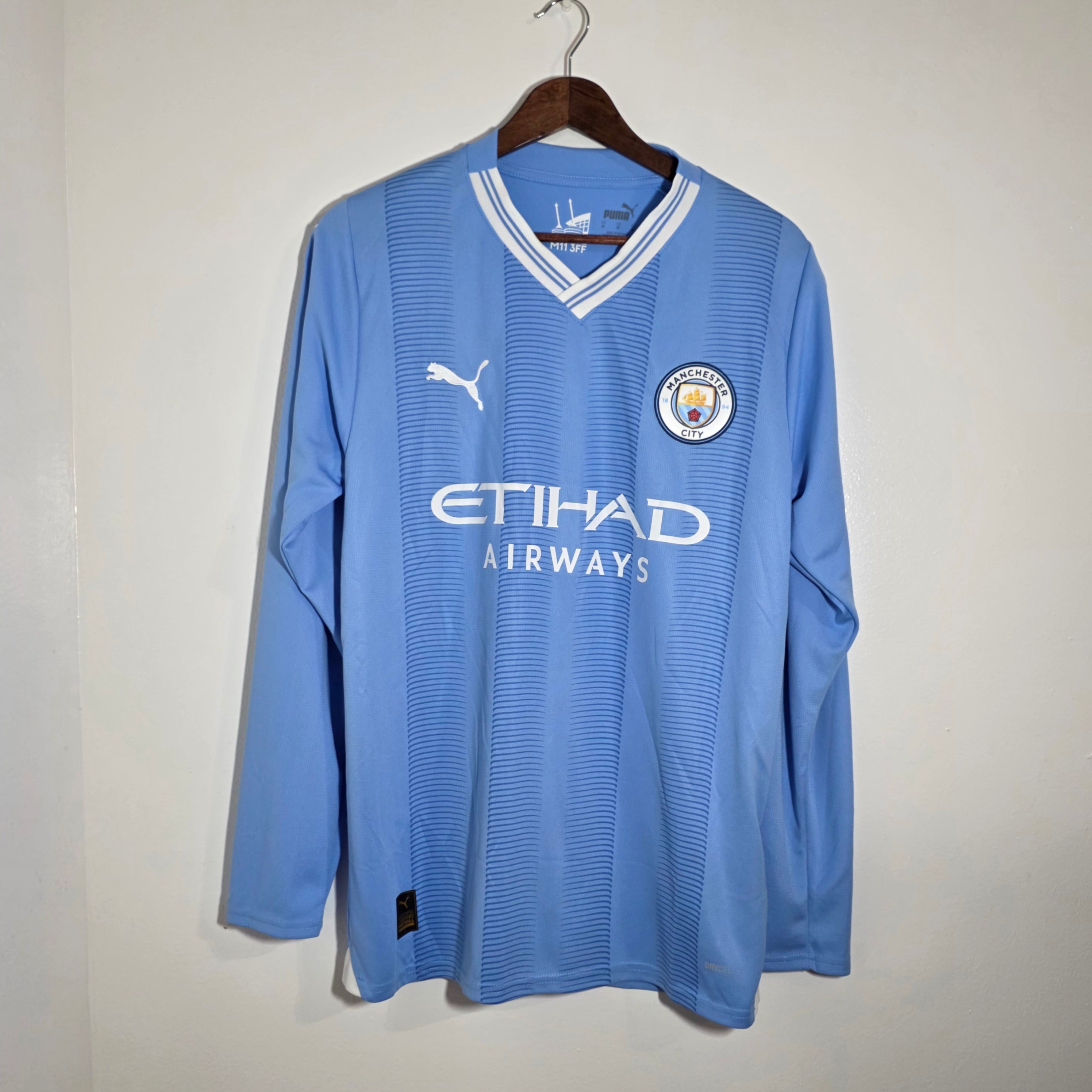 Manchester City 2023-24 Home Kit Long Sleeve (M)