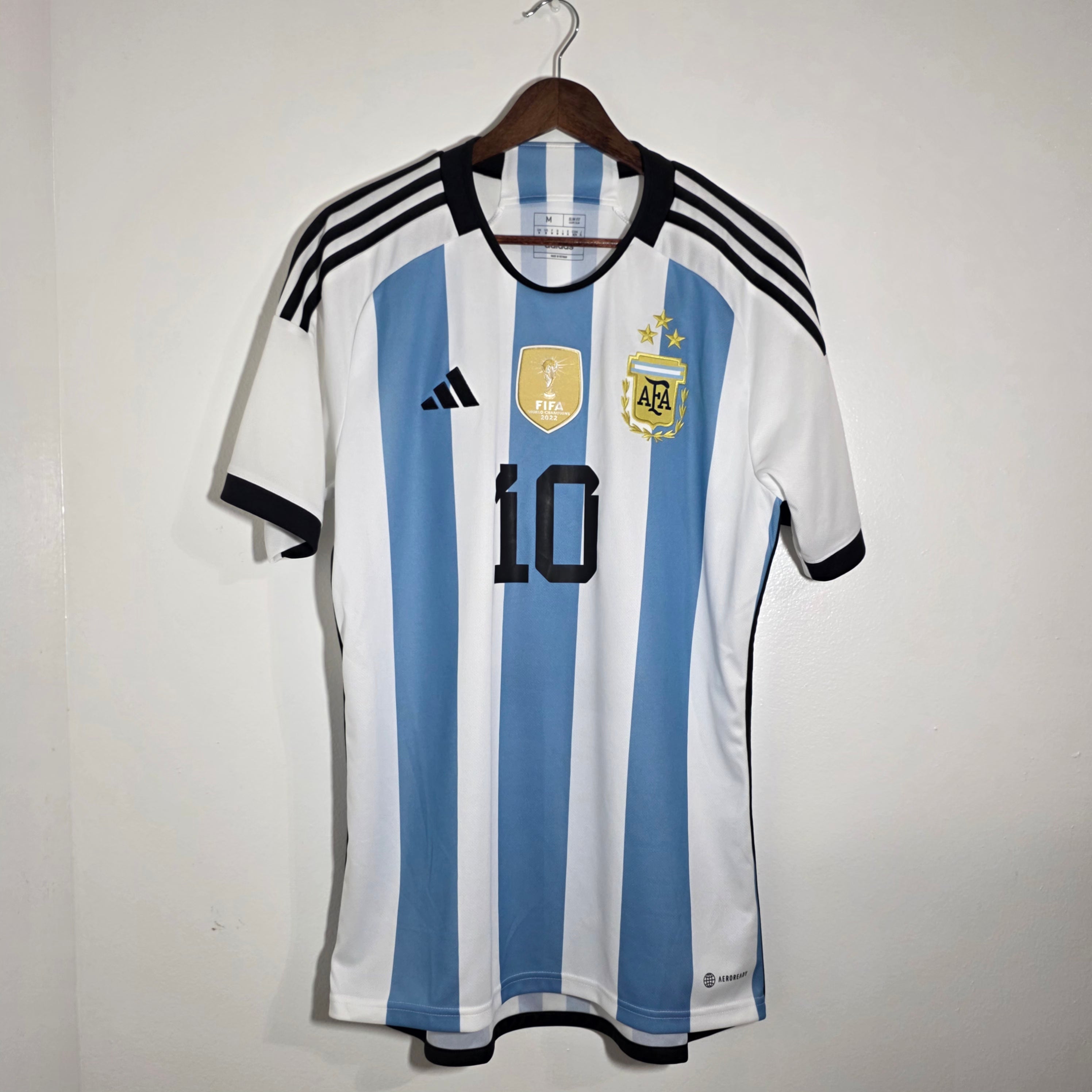 Argentina Home 2022 World Cup Messi #10 BNWT (M)