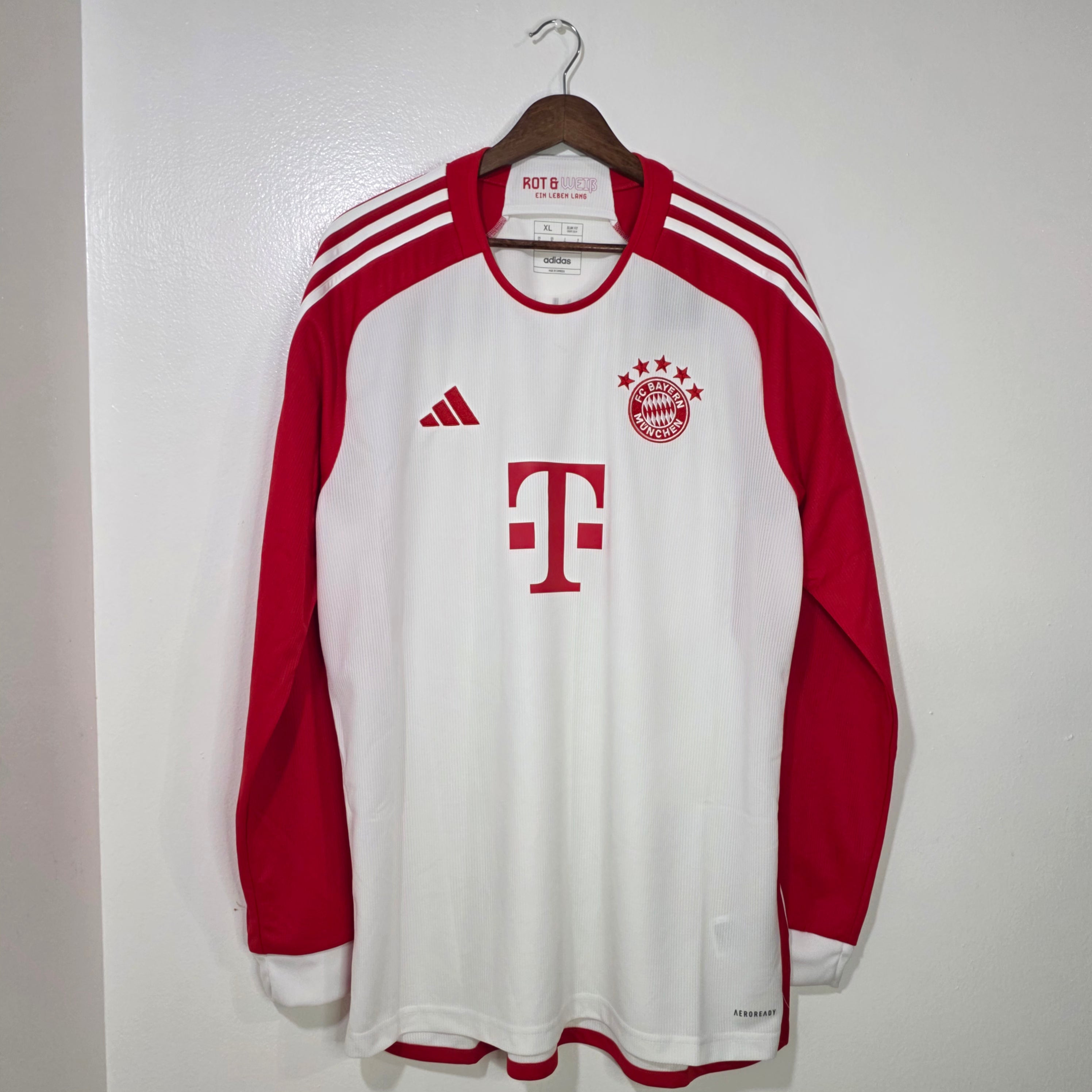 Bayern Munich 2023-24 Home Jersey Long Sleeve BNWT (XL)