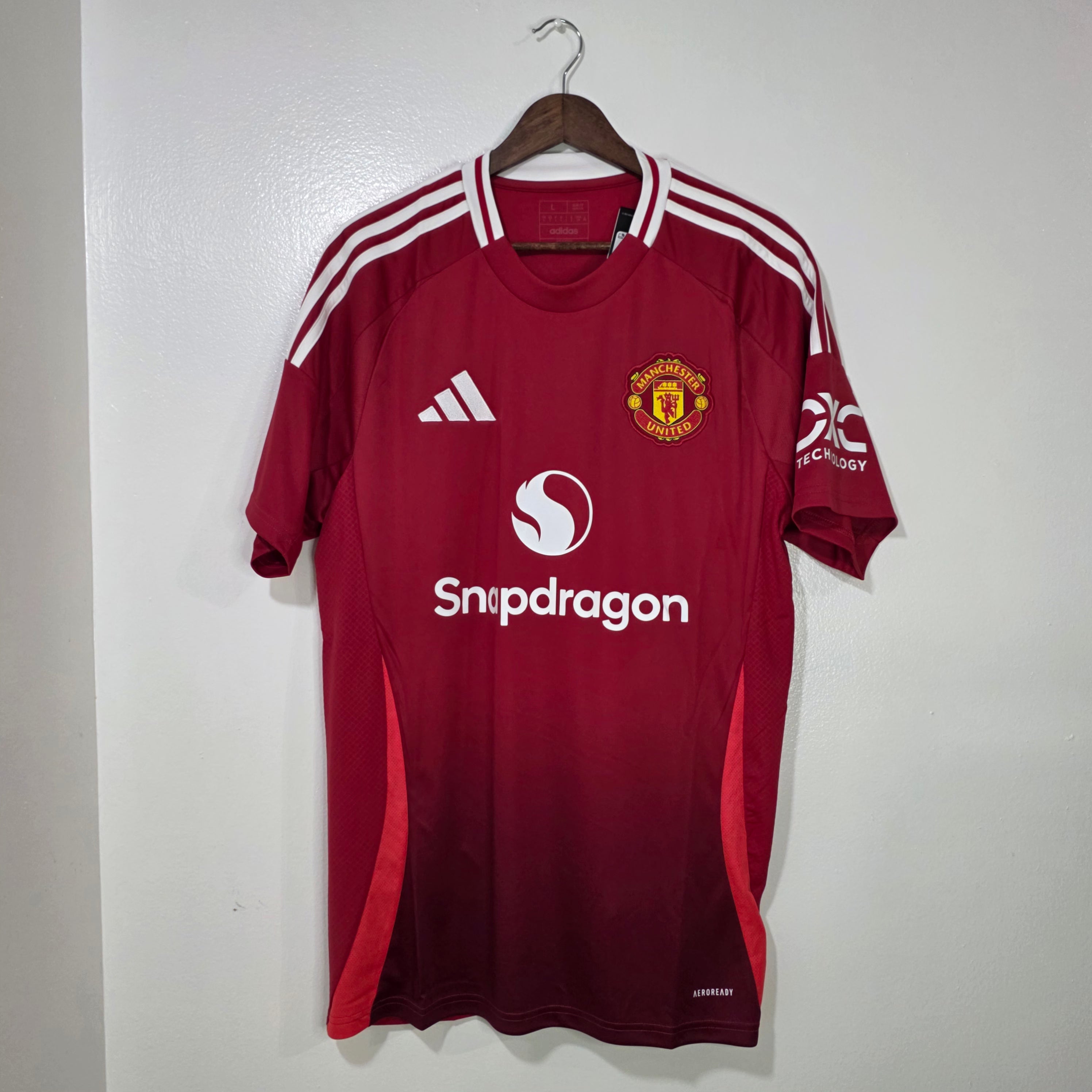 Manchester United 2024-25 Home Jersey BNWT (M)