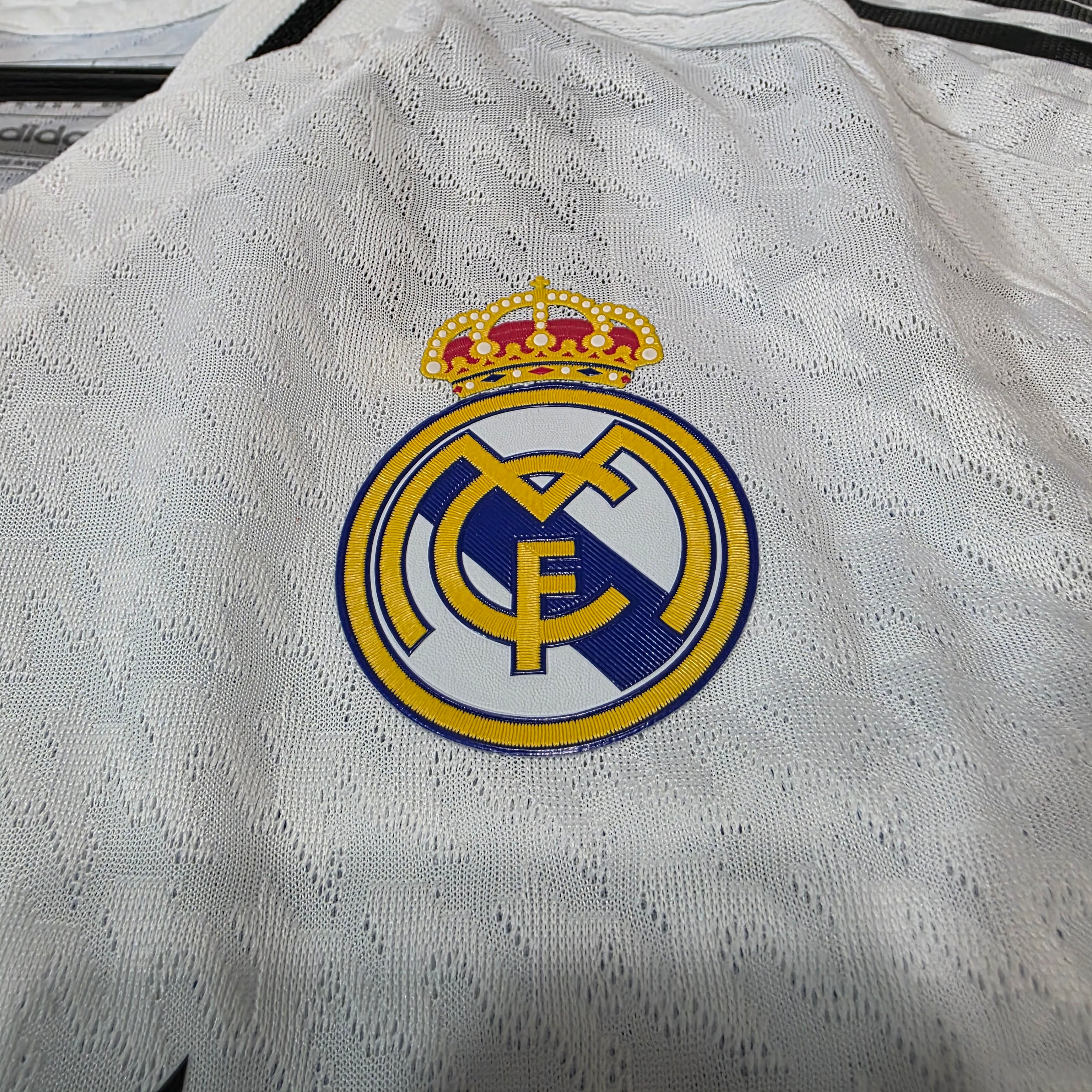 Real Madrid 2024-25 Home Jersey Player Version (L) BNWT